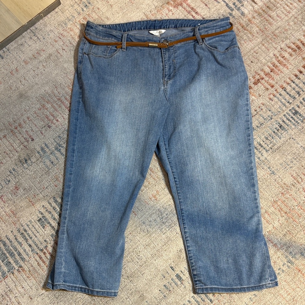CJ Banks Classic cropped Blue Denim jeans size 18W
